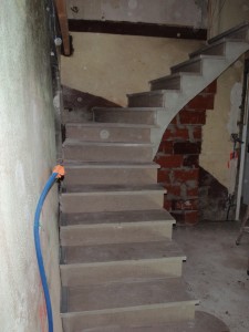 escalier sur voute sarrazine (Buxy gris)